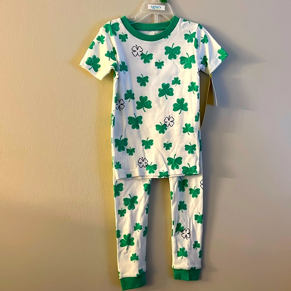 St. Patrick’s Day SHAMROCK Clover * 2-piece Outfit or PJ’s * Carter’s UNISEX 5T